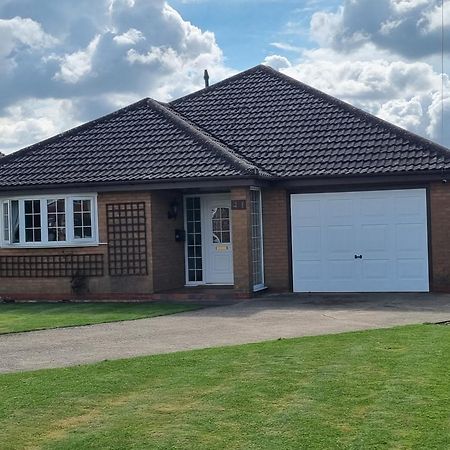 Spacious & Upmarket 2 Bedroom Detached Bungalow In Boston Exterior photo